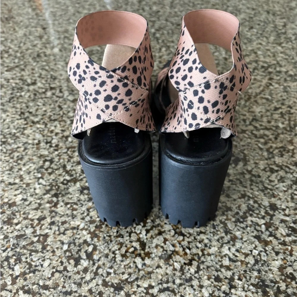 New Madden Girl “Sohoo” Style Animal Print Platform Sandals